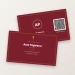 Tarjetas de visita con la plantilla Elegante, burdeos y dorado, anverso y reverso con código QR